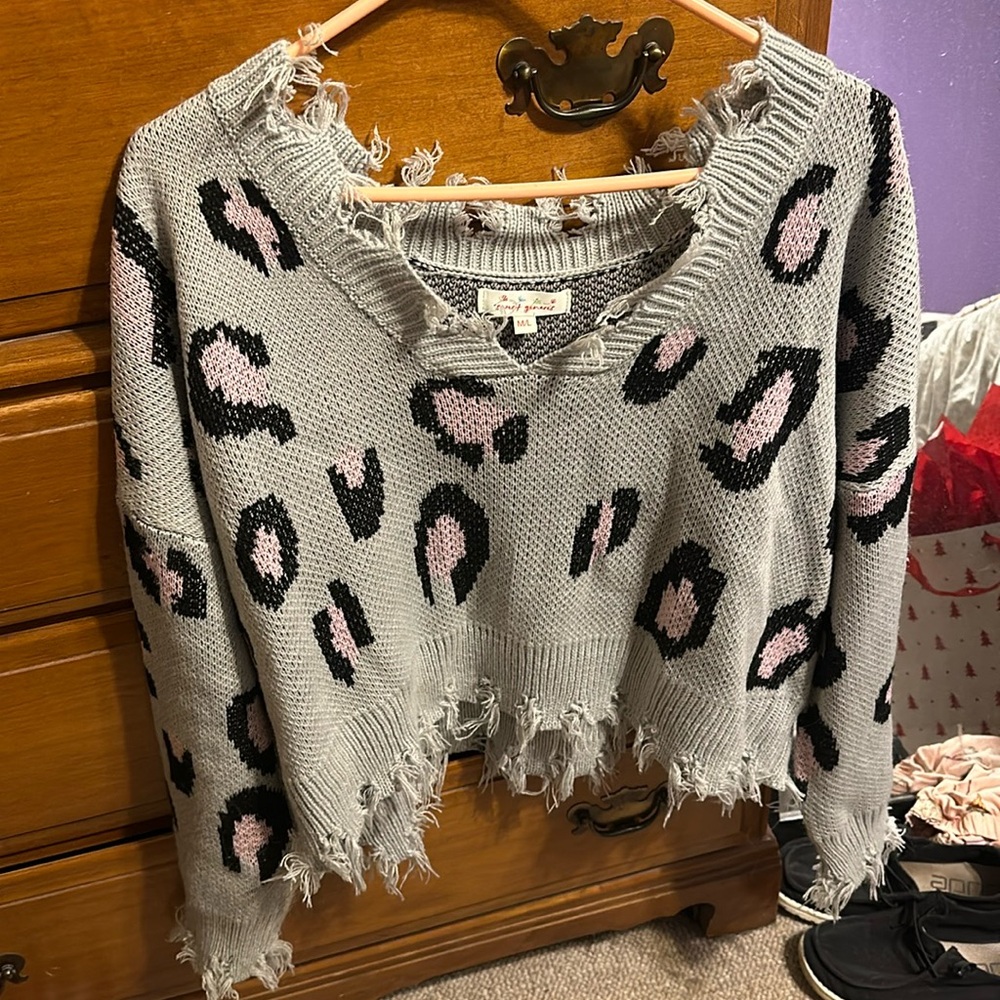 Cheetah print cropped sweater - WORN ONCE